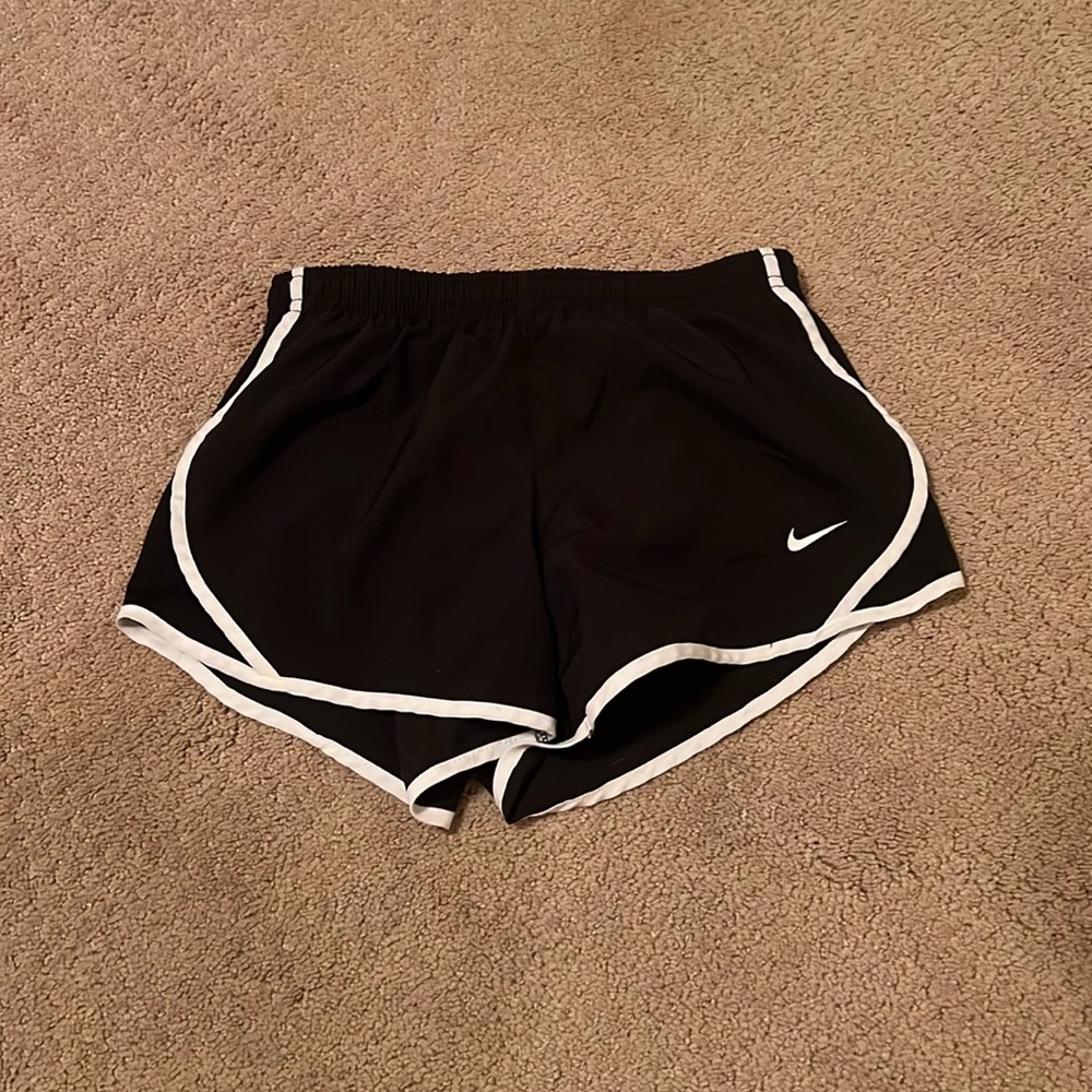 girls, Nike shorts, size small